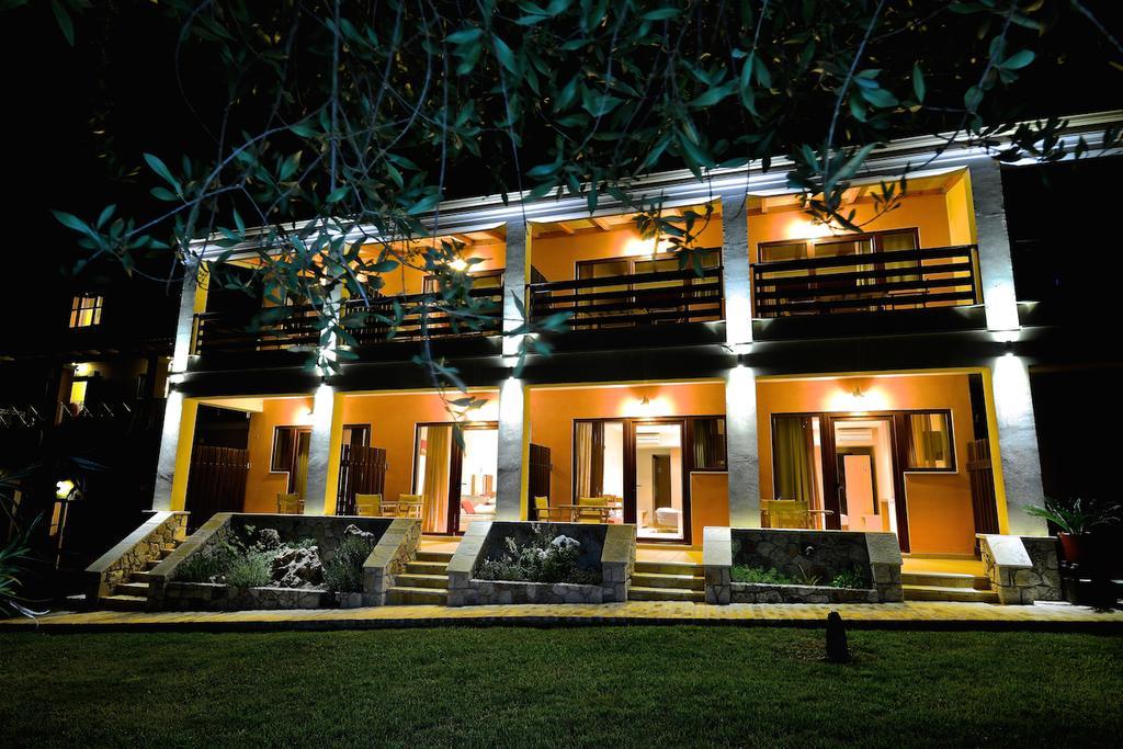 Medusa Lux Apartments Liapades Exterior photo